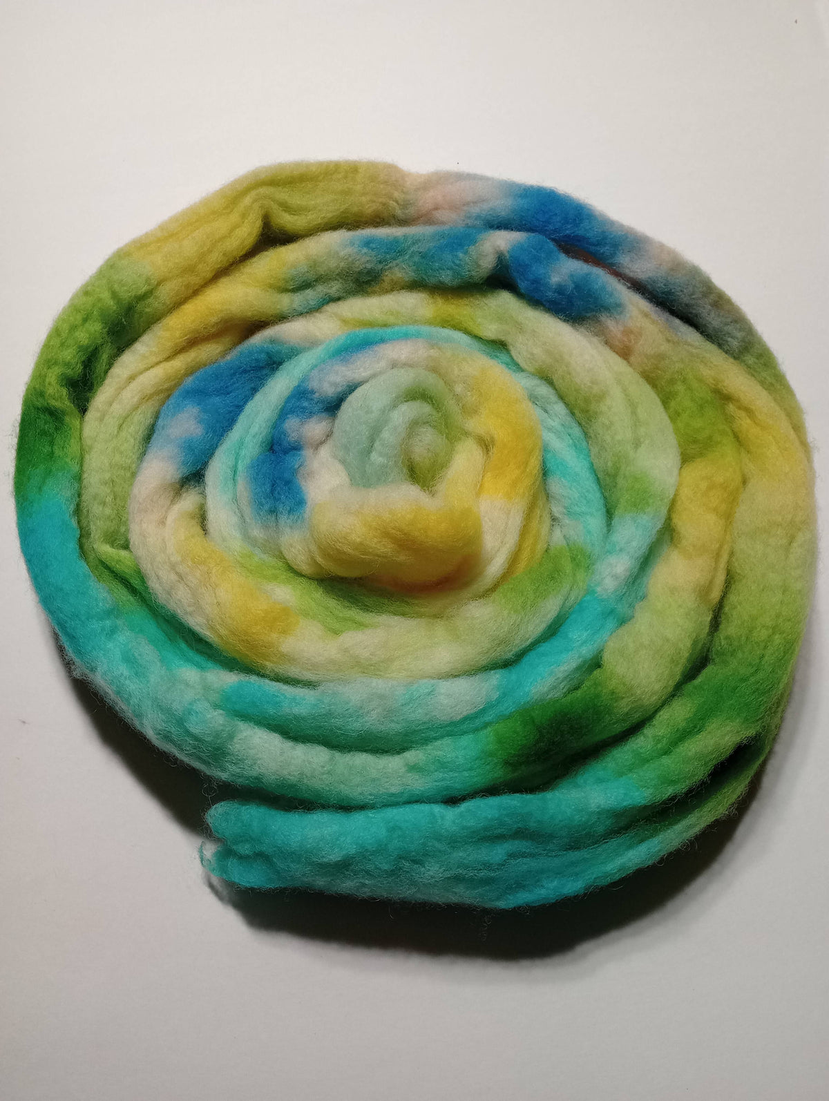 BFL Hand Dyed Roving - 100 g. braids - Parakeet