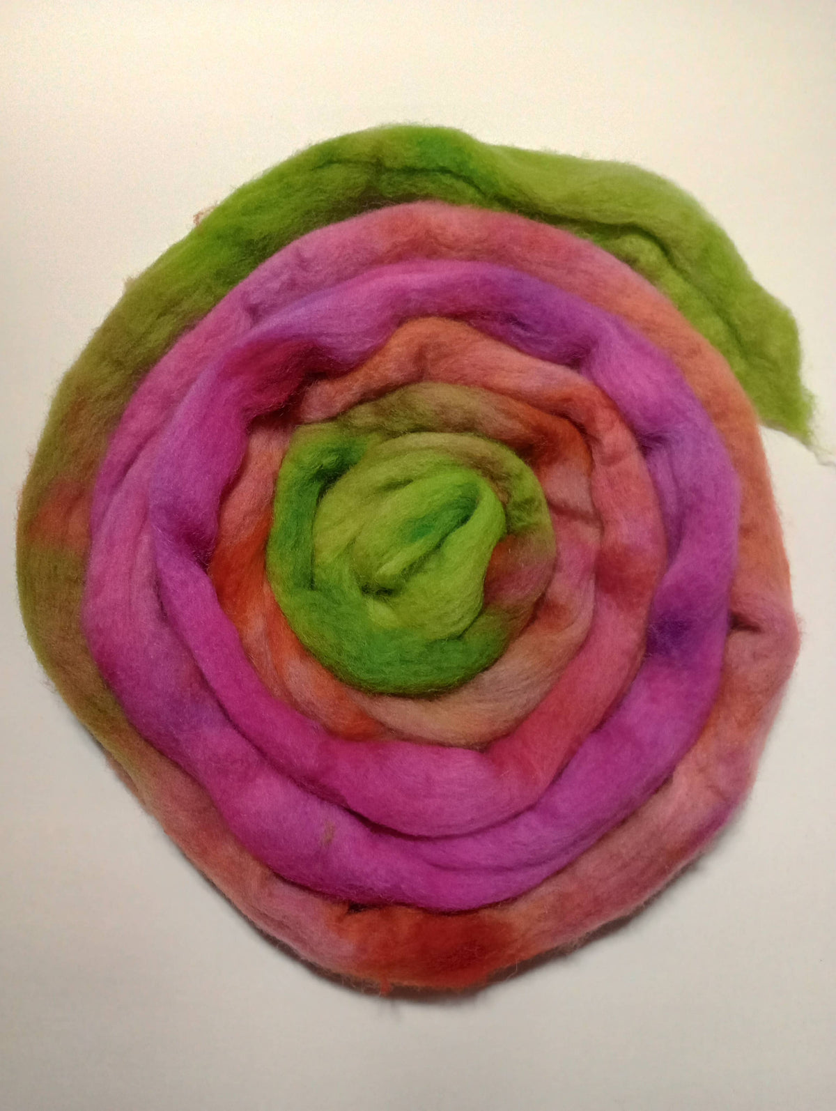 Cheviot Hand Dyed Roving - 100 g. braids - Banshee