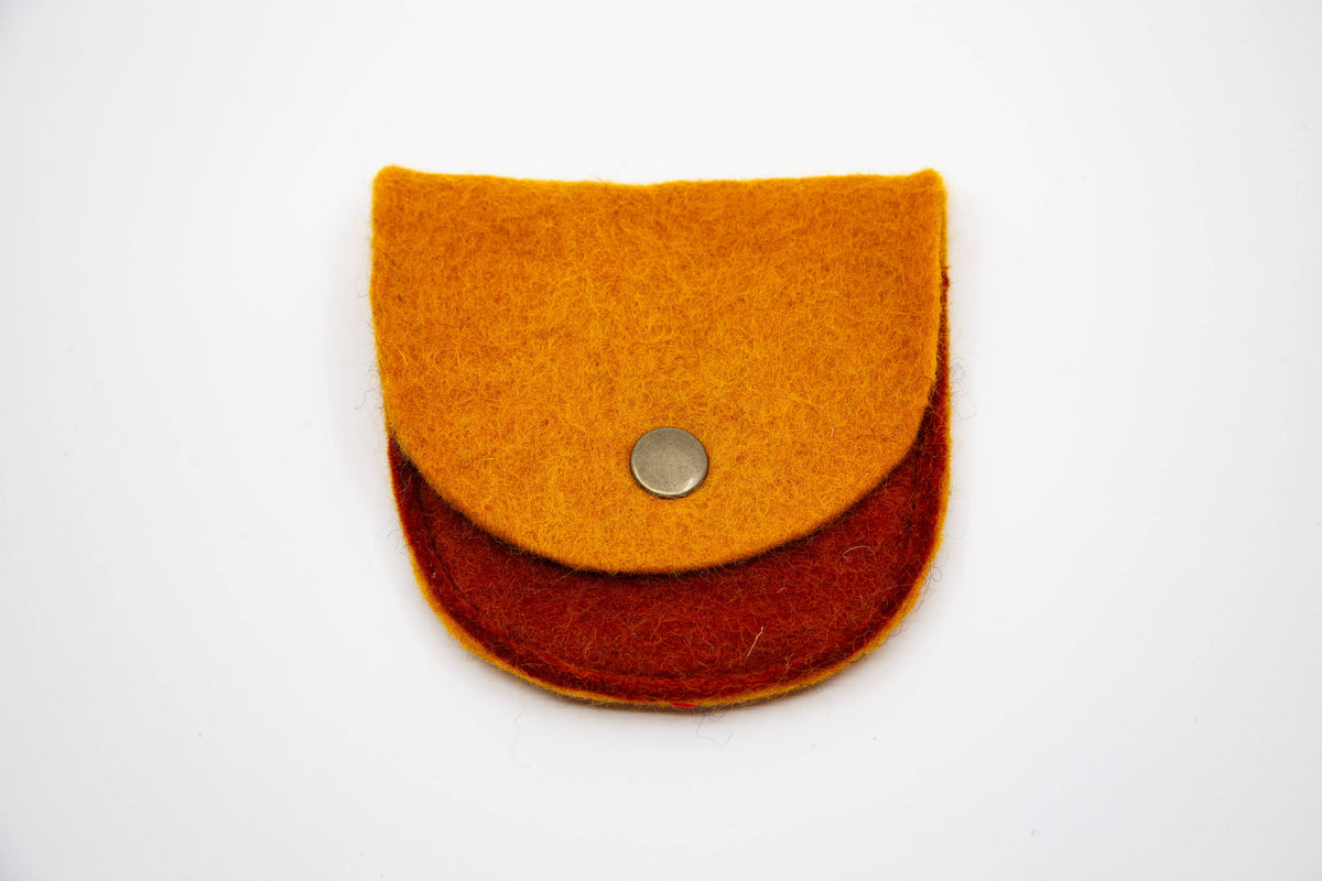 The Curve-Mini Felt Pouch