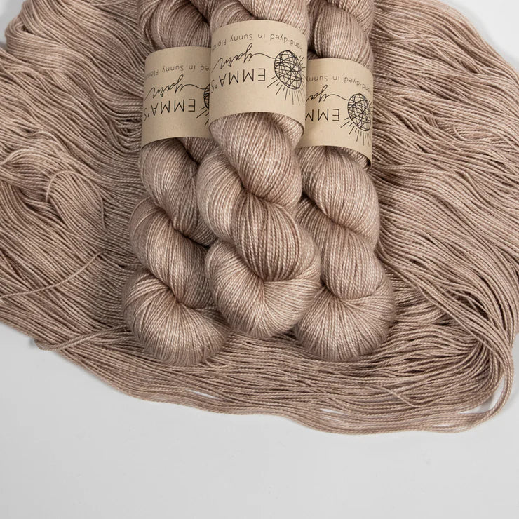 Emma’s Simply Spectacular DK Yarn