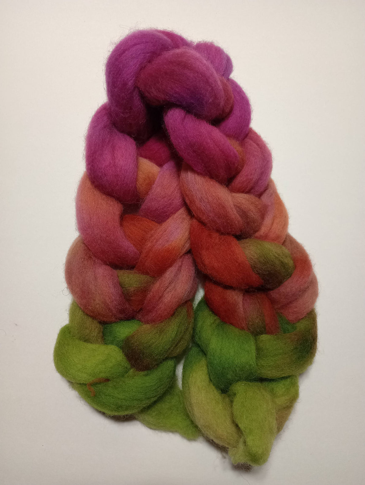 Cheviot Hand Dyed Roving - 100 g. braids - Banshee